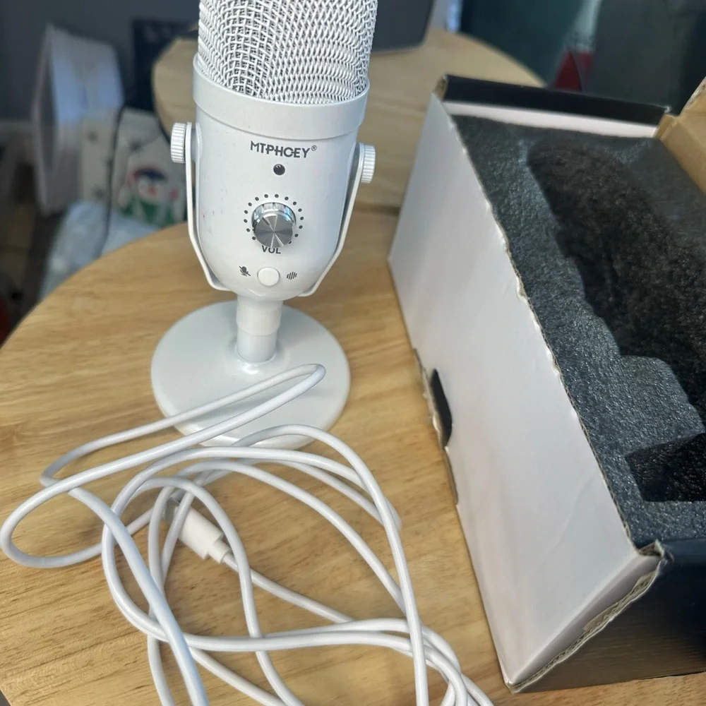MTPHOEY USB Condenser Microphone Podcast Streaming Mic w/ Stand